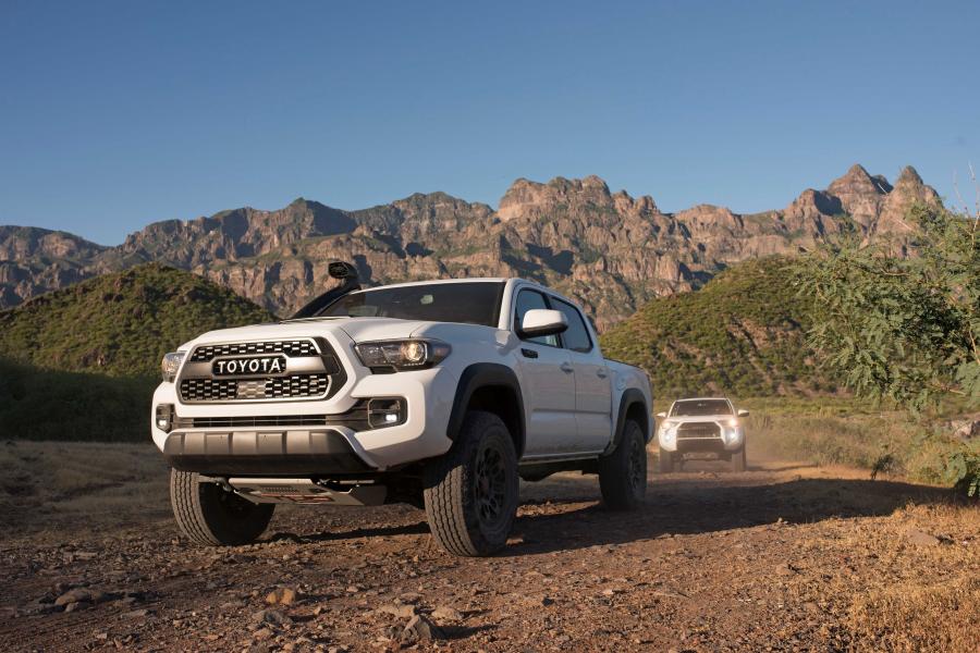  Toyota Tacoma TRD Pro Double Cab 2018 года  (фото 4 из 6)